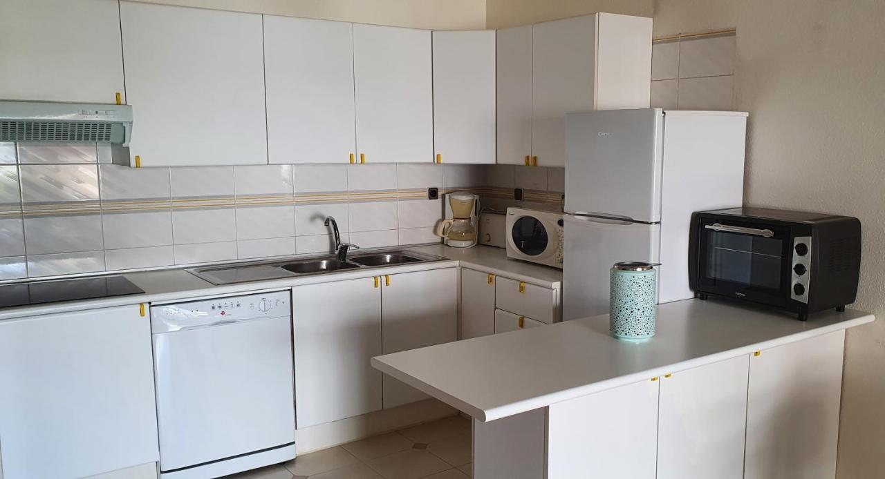 Casa Angela, 180M From The Beach بورش المظهر الخارجي الصورة