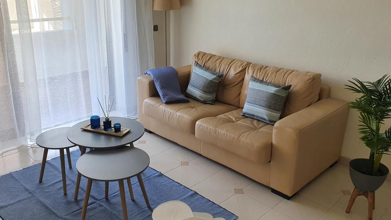 Casa Angela, 180M From The Beach بورش المظهر الخارجي الصورة